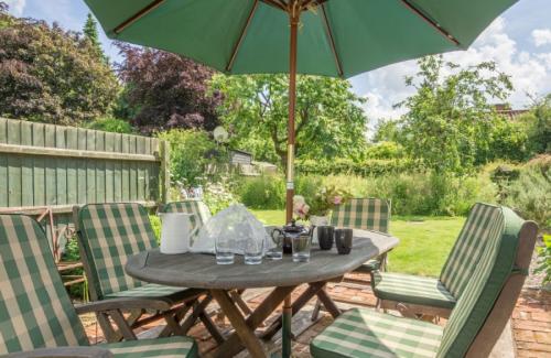 Открытая терраса на даче. Терраса на даче: 130 фото дизайна и особенности украшения постройки