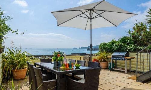 Открытая терраса на даче. Терраса на даче: 130 фото дизайна и особенности украшения постройки