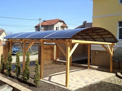 Навес своими руками из подручных материалов. Из чего лучше сделать навес во дворе или на даче – 5 оптимальных вариантов