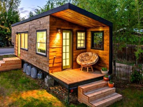 Современные бытовки для дачи. Дачные бытовки — обзор лучших вариантов. 100 реальных фото + инструкция строительства своими руками