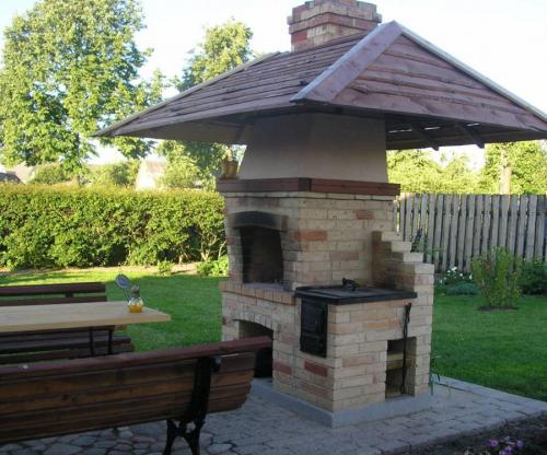 Мангал из кирпича на даче. Мангал из кирпича: чертежи, фото, видео. Инструкция, как сделать простой мангал на участке?