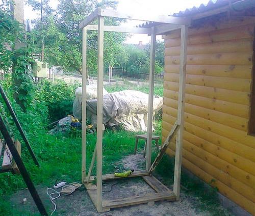 Летний душ своими руками пошагово. Летний душ: чертежи, размеры, фото