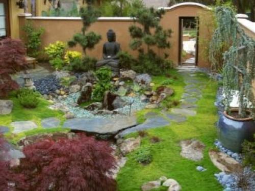 Ландшафтный дизайн дачного участка 6 соток с домом. Особенности 07