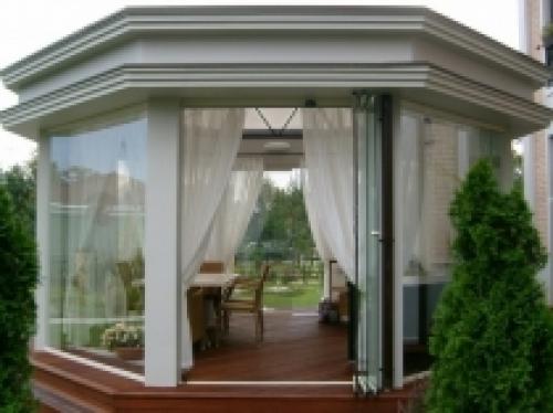 Как защитить беседку 3х4 от дождя и ветра. Как защитить беседку от дождя и ветра. Как экономно закрыть беседку от дождя и ветра летом и снега зимой