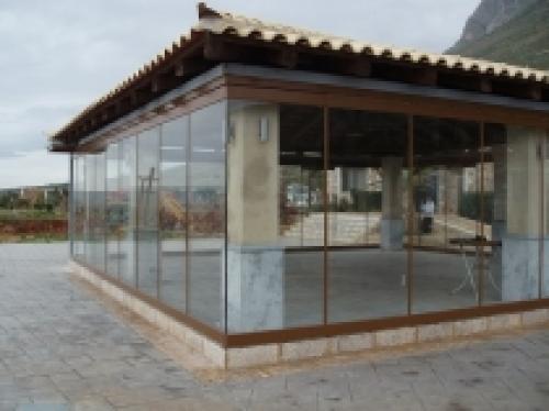 Как защитить беседку 3х4 от дождя и ветра. Как защитить беседку от дождя и ветра. Как экономно закрыть беседку от дождя и ветра летом и снега зимой