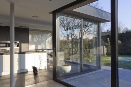 Строим стеклянную веранду: сочетание элегантности и комфорта 14