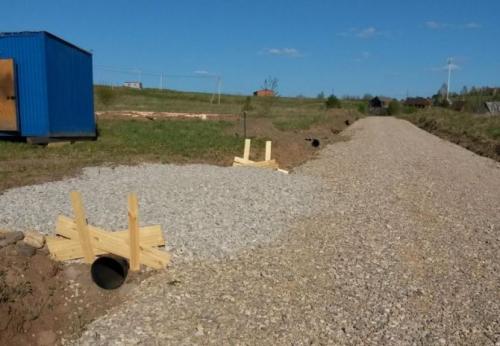 Как сделать въезд на участок с уклоном. Версии въезда на участок