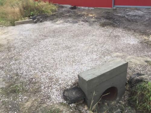 Как сделать въезд на участок с уклоном. Версии въезда на участок