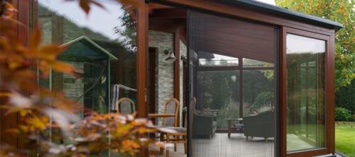 Можно ли использовать застекленную веранду или террасу круглый год. Чем можно остеклить веранду и террасу