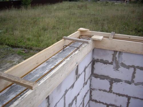 Пристройка каркасной веранды к дачному деревянному дому. Из чего лучше сделать пристройку к дому: выбор материала и фундамента