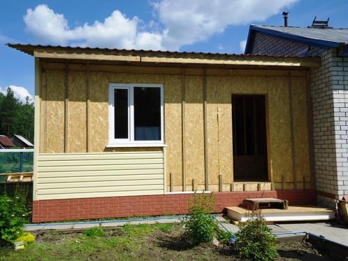 Пристройка каркасной веранды к дачному деревянному дому. Из чего лучше сделать пристройку к дому: выбор материала и фундамента