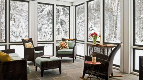 Для чего предназначена застекленная веранда с крыльцом. Застекленная веранда: особенности оформления и потенциальные варианты