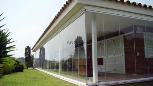 Сколько стоит остекление веранды или террасы под ключ: полное руководство 07