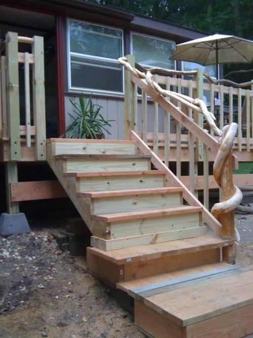 Простое крыльцо для дачи. Основы строительства деревянного крыльца 04 Простое крыльцо для дачи. Основы строительства деревянного крыльца 04