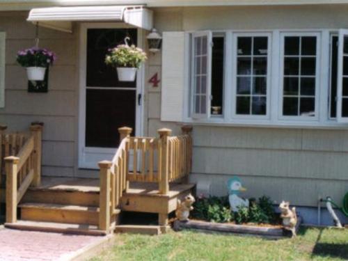 Из чего сделать крыльцо на даче. Крыльцо на даче: варианты конструкций, рекомендации по строительству