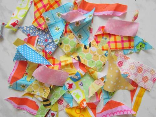 Шьем интересные вещи для дома. Поделки из лоскутков ткани своими руками: что можно сшить из остатков? Шьем из лоскутков разные разности