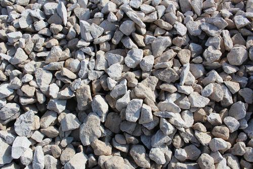 Оригинальные клумбы из сетки и щебня: как сделать красивые украшения для сада своими руками 04 Оригинальные клумбы из сетки и щебня: как сделать красивые украшения для сада своими руками 04