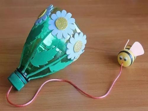 Поделки из пластиковых бутылок в школу. Поделки для детского сада из пластиковых бутылок своими руками