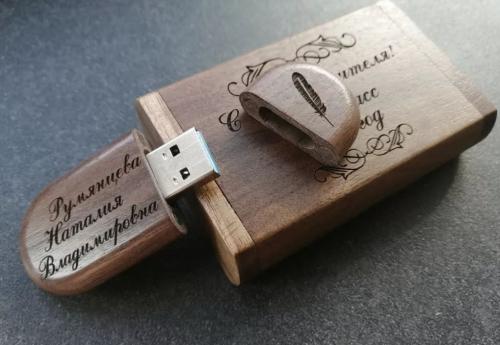 Какие подарки можно подарить своему учителю, если он/она не любит алкоголь